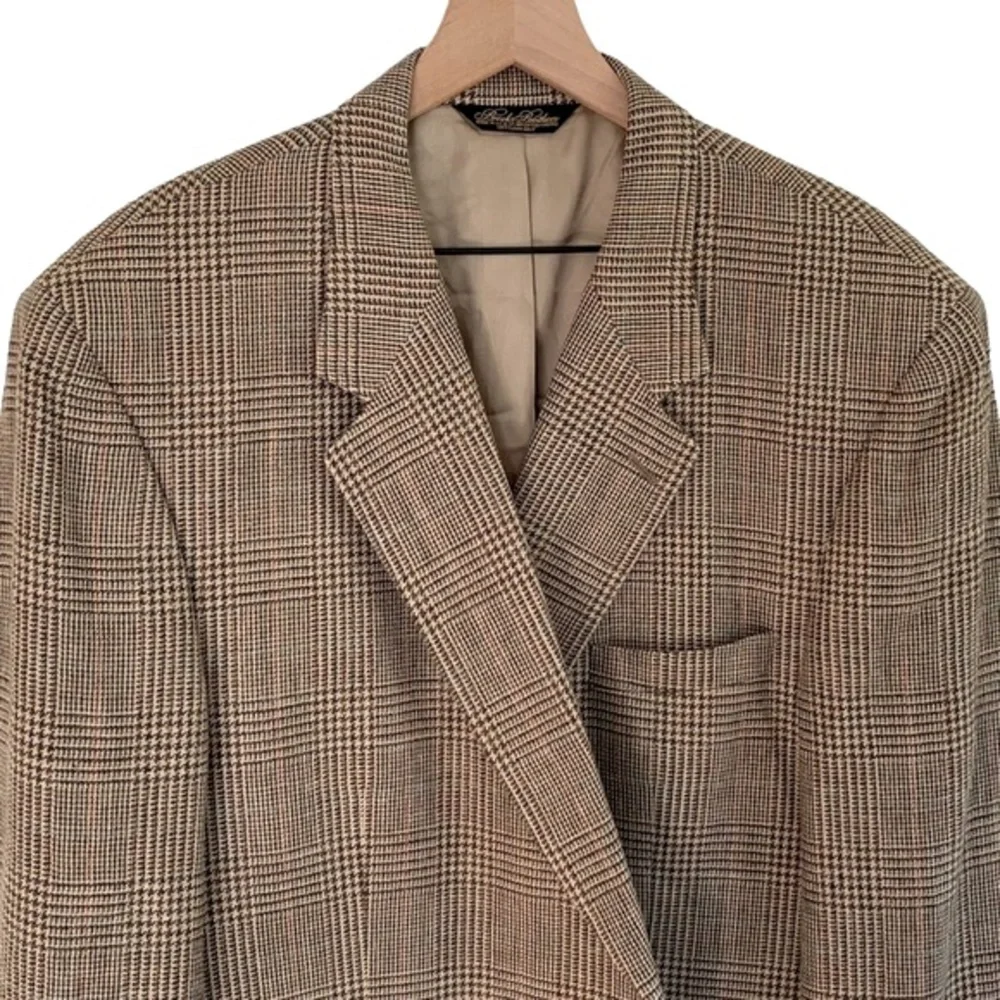 Brooks Brothers Tan Plaid Lambswool 2 Button Madison Relaxed Fit Sport Coat
